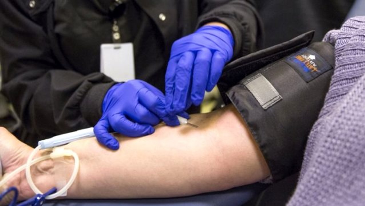 Türk Kızılay Genel Başkanı Kınık'tan "immün plazma" yöntemi için bağış çağrısı yaptı