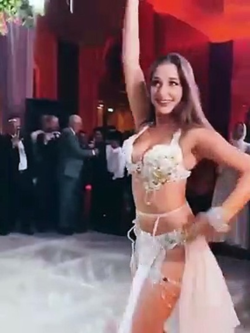 Anastasia Biserova - الراقصة أنستازيا - video Dailymotion