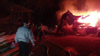 전북 완주 창고서 불...1,400만 원 피해 / YTN