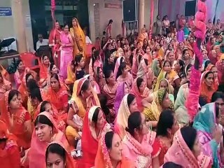 वेदी प्रतिष्ठा, दीक्षा व पिच्छी परिवर्तन समारोह में उमड़े जैन समाज के लोग