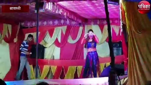 लवकुश की जन्मस्थली सीताद्वार में लगे मेले में बार बालाओं का अश्लील डांस