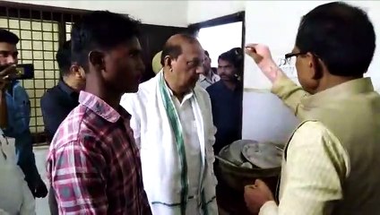 shivraj singh surprise visit in budhni hostel