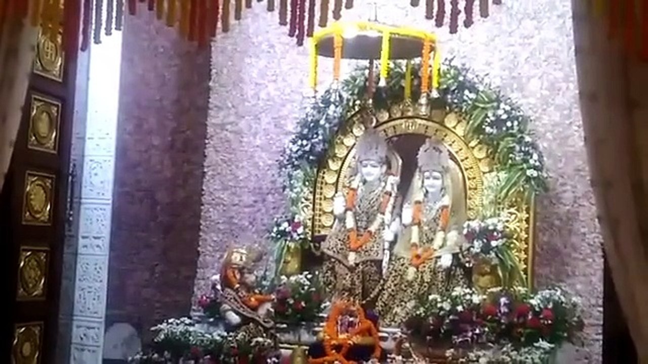Ram temple illuminated with 51 thousand lamps a...