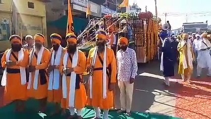 नगर कीर्तन में गूंजा गुरु महिमा का गान, जगह-जगह हुआ स्वागत