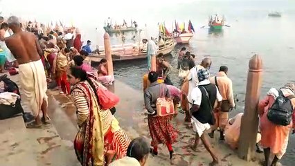 कार्तिक पूर्णिमा पर श्रद्धालुओं ने गंगा में लगाई आस्था की डुबकी, इस बार ये है खास