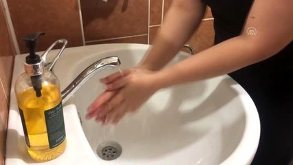 Koronavirüsten korunma yöntemlerini minyatür sanatıyla anlatıyor