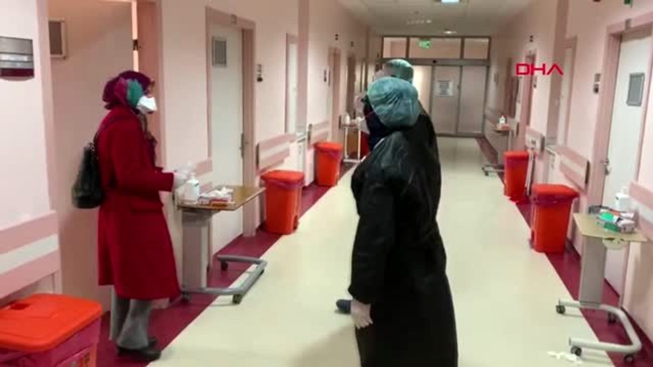 Koronavirüs tedavisi tamamlanan 20 kişi alkışlar arasında taburcu oldu