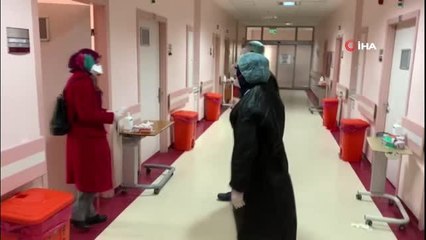 - Tedavileri tamamlanan pozitif vakalar, alkışlarla evlerine uğurlandı