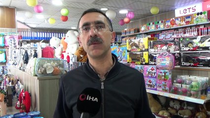 Diyarbakırlı Kırtasiyeci, Koronavirüs Nedeniyle Siparişleri Evlere Teslim Ediyor