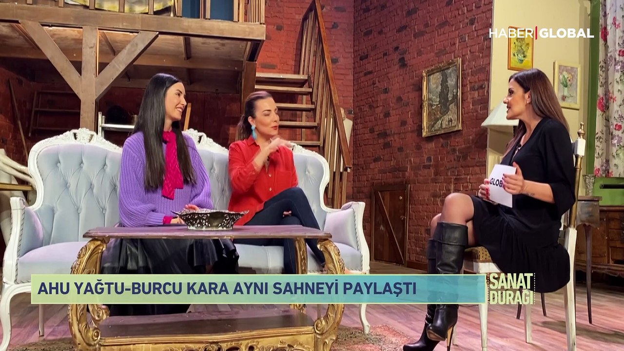 Ahu Yağtu ve Burcu Kara Karanlıkta Güldürdüler