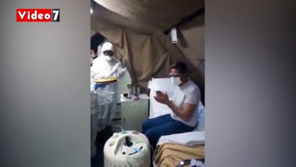 الجيش الإيطالى يفاجأ مريضا بفيروس كورونا ويحتفل بعيد ميلاده