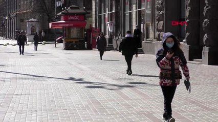 Ukrayna'da koravirüs önlemleri üst seviyeye çıkarıldı