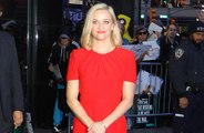 Reese Witherspoon sortea 250 vestidos entre los profesores de Estados Unidos