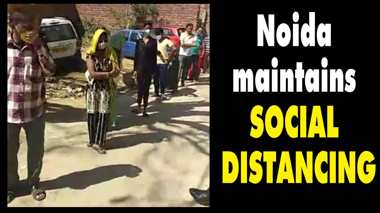 Social distancing maintained during ration distribution