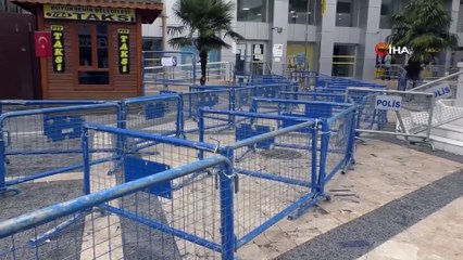 Polis Gün Boyu Vatandaşları Dışarı Çıkmamaları Konusunda Uyarıyor