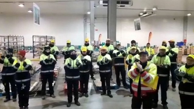 Trabajadores de DHL muestran su apoyo a sanitarios y otros profesionales