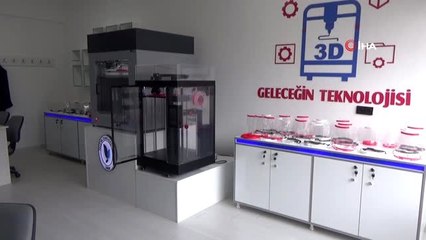 Üniversite 3D yazıcı ile siperlik üretiyor