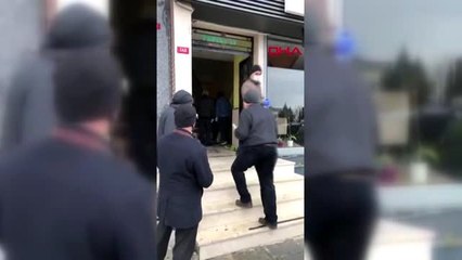 KORONAVİRÜSTEN ÖLDÜĞÜ ÖNE SÜRÜLEN KİŞİNİN CENAZESİNİ TAŞIMA TARTIŞMASI