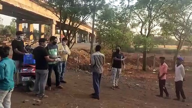 मंदसौर: एक टाइम के भोजन से निर्धनों को मिली बड़ी राहत