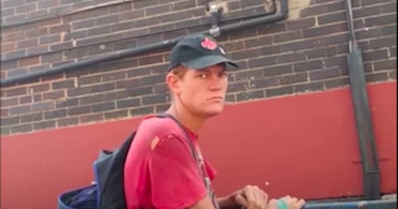 Ce SDF se nourrissait dans les bennes jusqu'à sa rencontre qui a changé sa vie