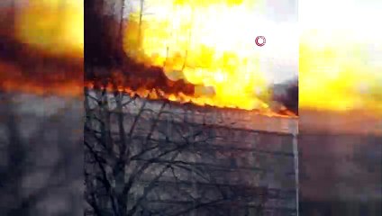 - Berlin’de 12 katlı binanın çatısında yangın: 1 itfaiyeci yaralandı