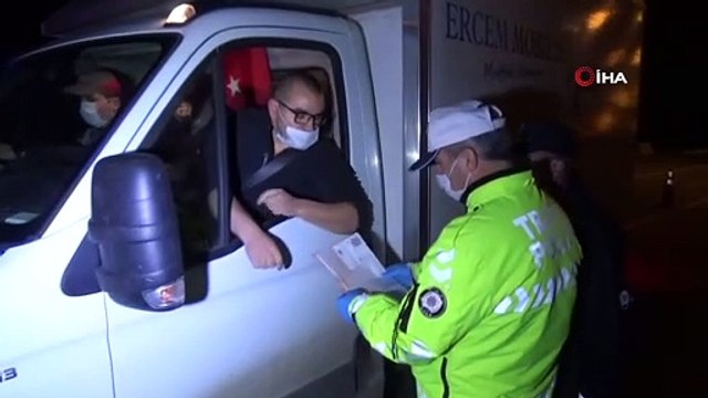 Balıkesir Çanakkale il sınırında araç giriş ve çıkışları durduruldu