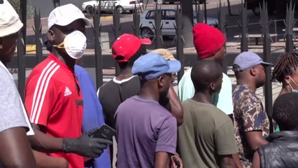 남아공 봉쇄 1주일 동안 '이동제한 위반' 2천여 명 체포 / YTN