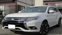 Mitsubishi Outlander PHEV Review and Specs.