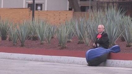 La cuna del mariachi de Ciudad de México se silencia ante la crisis del coronavirus .-