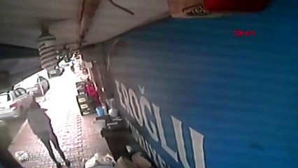 ADANA Bisikletli kapkaçcı güvenlik kamerasına böyle yansıdı