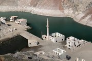 Baraj suları çekilince tarihi köy yeniden ortaya çıktı