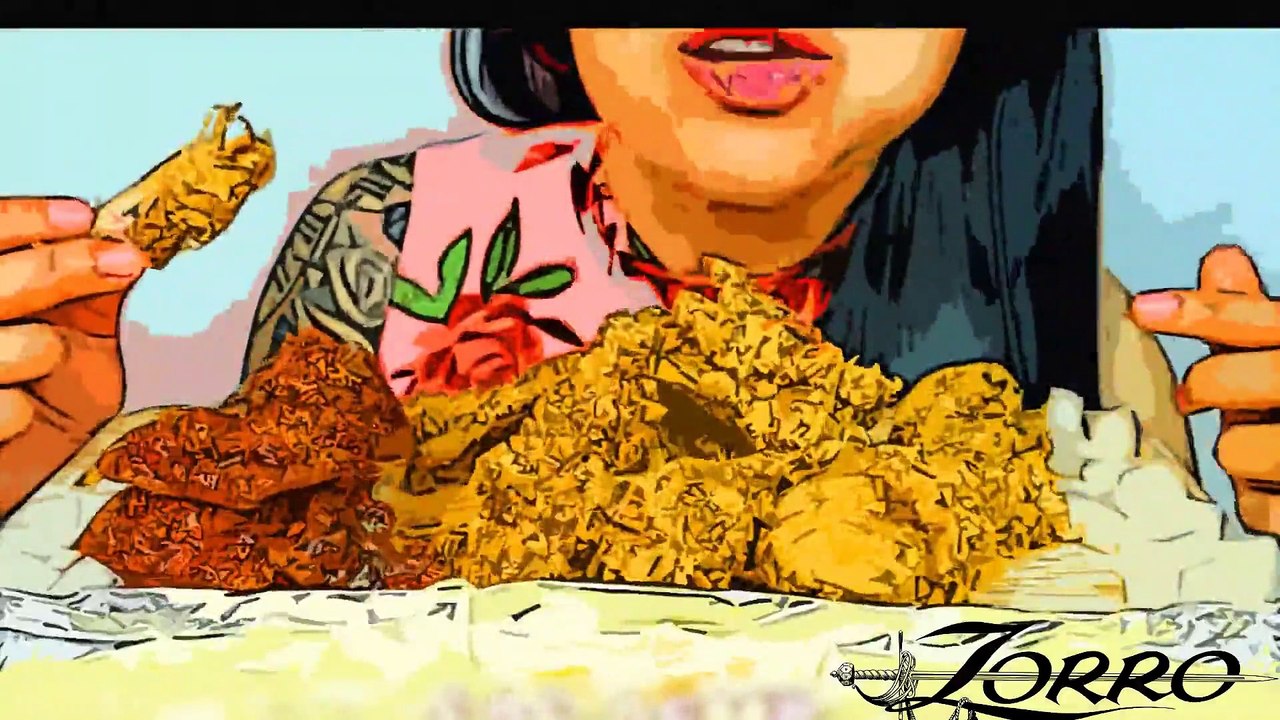 eating crunch chicken