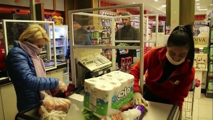 Uysal Market'te Olağanüstü Koronavirüs Önlemleri