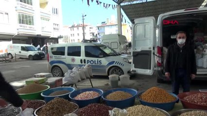 AKSARAY Halk pazarındaki 20 yaş ve altındaki 5 genç, evlerine götürüldü