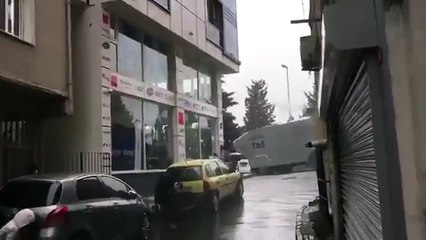Ölüm orucunun 288'inci gününde hayatını kaybeden Grup Yorum Üyesi Helin Bölek'in cenaze törenine polis müdahale etti