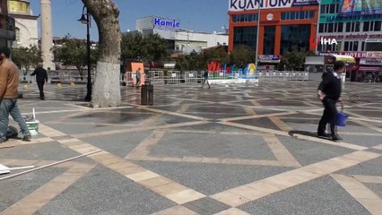 Malatya’da ana caddeler boş kaldı