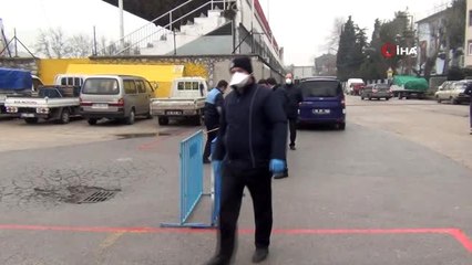 Pazarlarda maske ve eldiven takmak artık mecburi