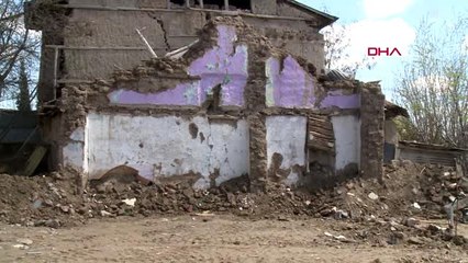 ELAZIĞ Çadırda yaşayan depremzededen 'Milli Dayanışma Kampanyası'na destek