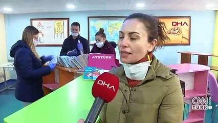 Köy köy dolaşıp kitap dağıttılar