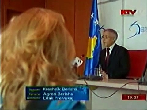 Shikoni vëllezer se si sillet me femra Milaim Zeka Turpp