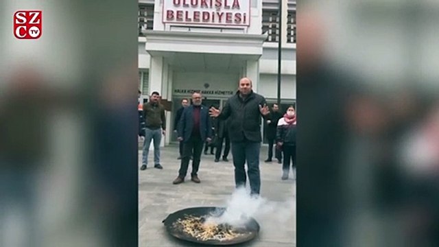 Coronaya karşı tütsü yakıp dolaştırdılar