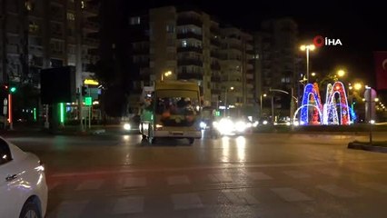 Adana'da bandolu 'Portakal Çiçeği Karnavalı' çoşkusu