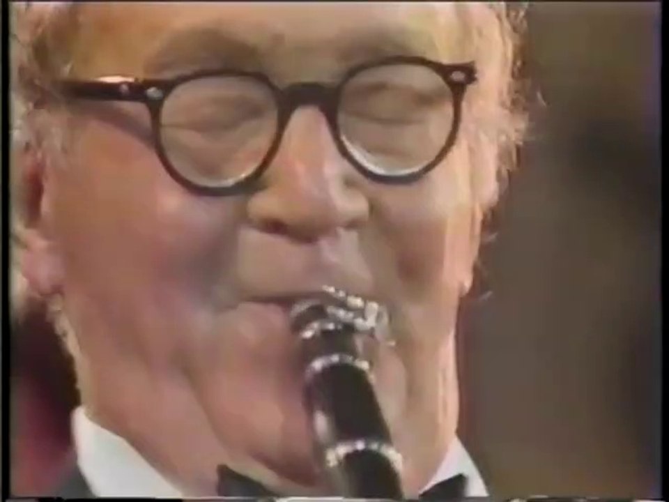 BENNY GOODMAN in Japan, 1980. A compilation (long version, 0:15)