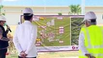 Presiden Jokowi saat mengunjungi rumah sakit perawatan Covid-19