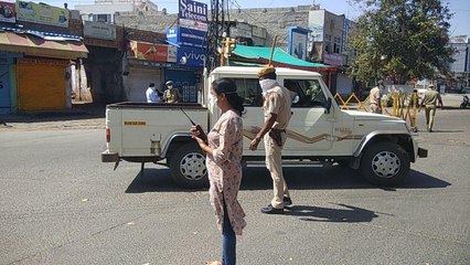 Download Video: jodhpur police ADJ supported policemen in jodhpur