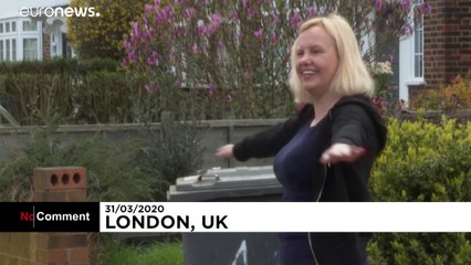 مدربة رياضة بريطانية تساعد جيرانها للحصول على لياقتهم البدنية