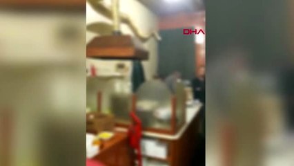 KORANAVİRÜSE RAĞMEN KAHVEHANEDE KUMAR OYNAYAN 15 KİŞİ YAKALANDI