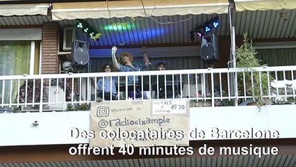 Coronavirus: animation musicale au balcon à Barcelone
