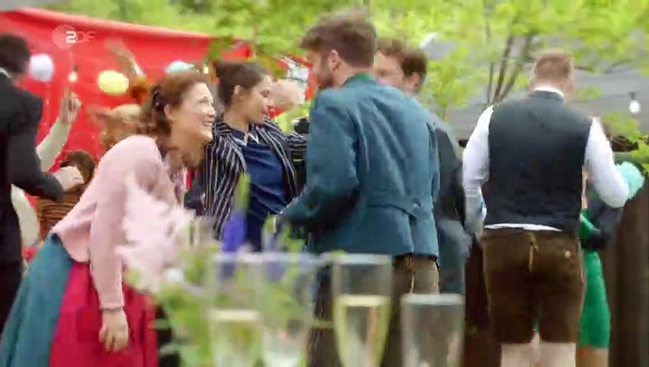 Lena Lorenz - Folge 19: Außergwöhnlich einzigartig - 1/2