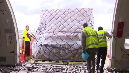 Llega un nuevo avión con material para Madrid